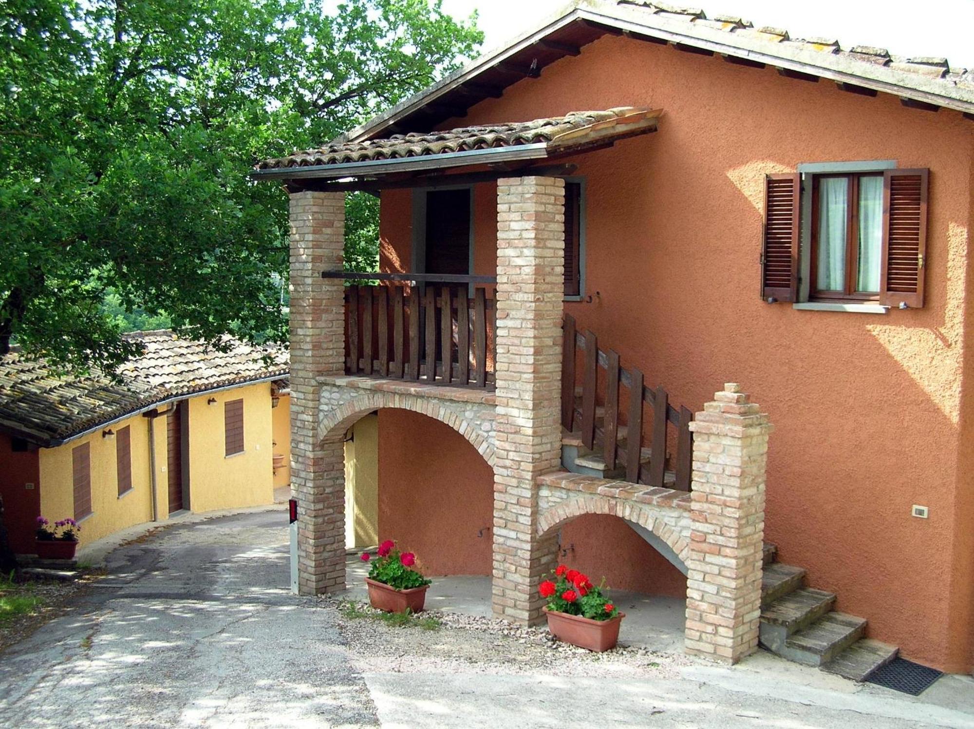 Agriturismo Orsaiola Urbania Exterior photo