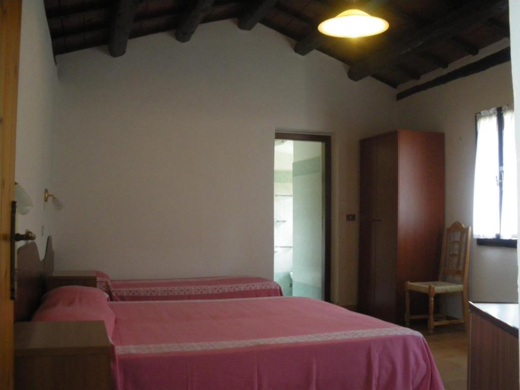 Agriturismo Orsaiola Urbania Room photo